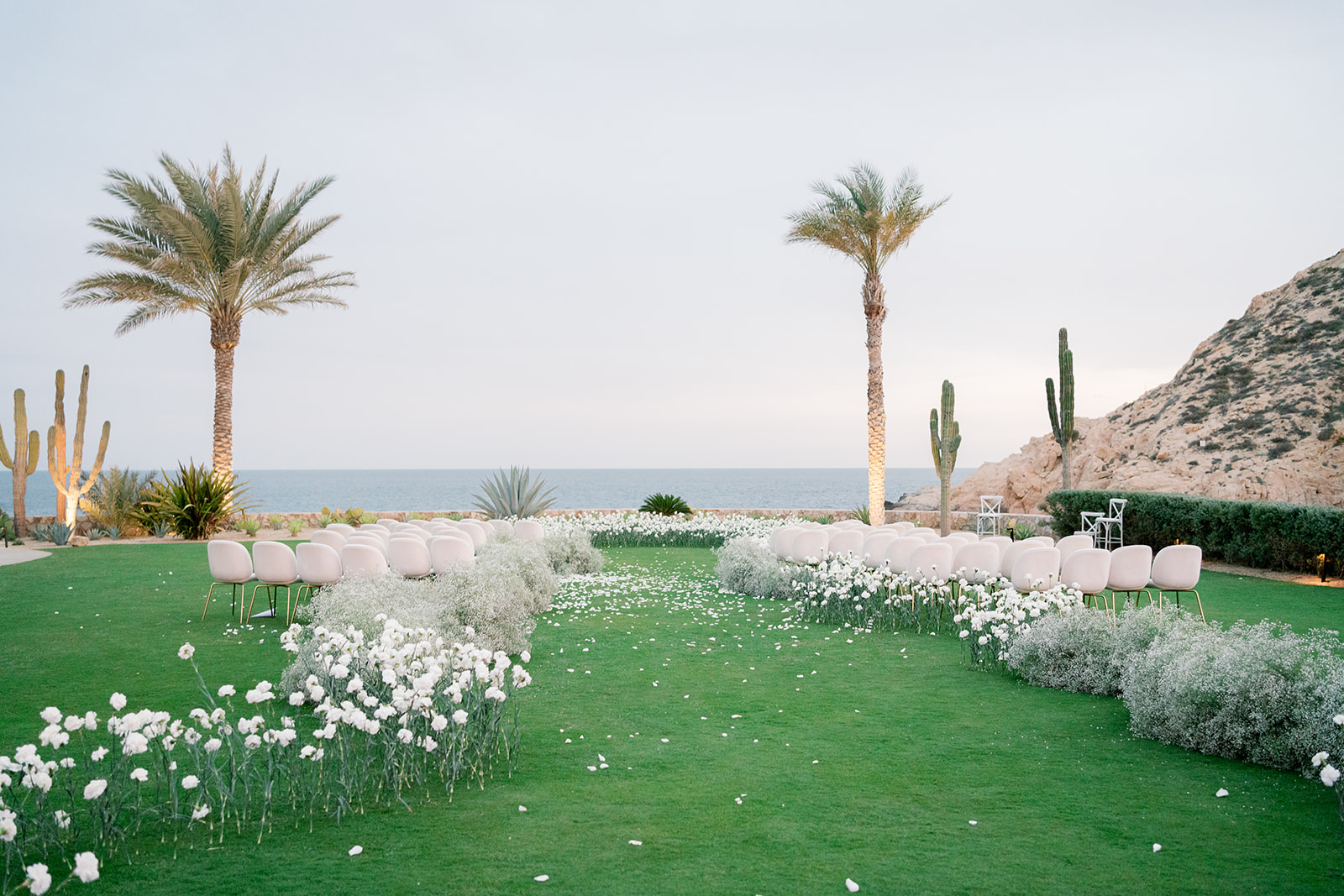 Getting married in Cabo, Mexico: Venues, Weather and What to Budget