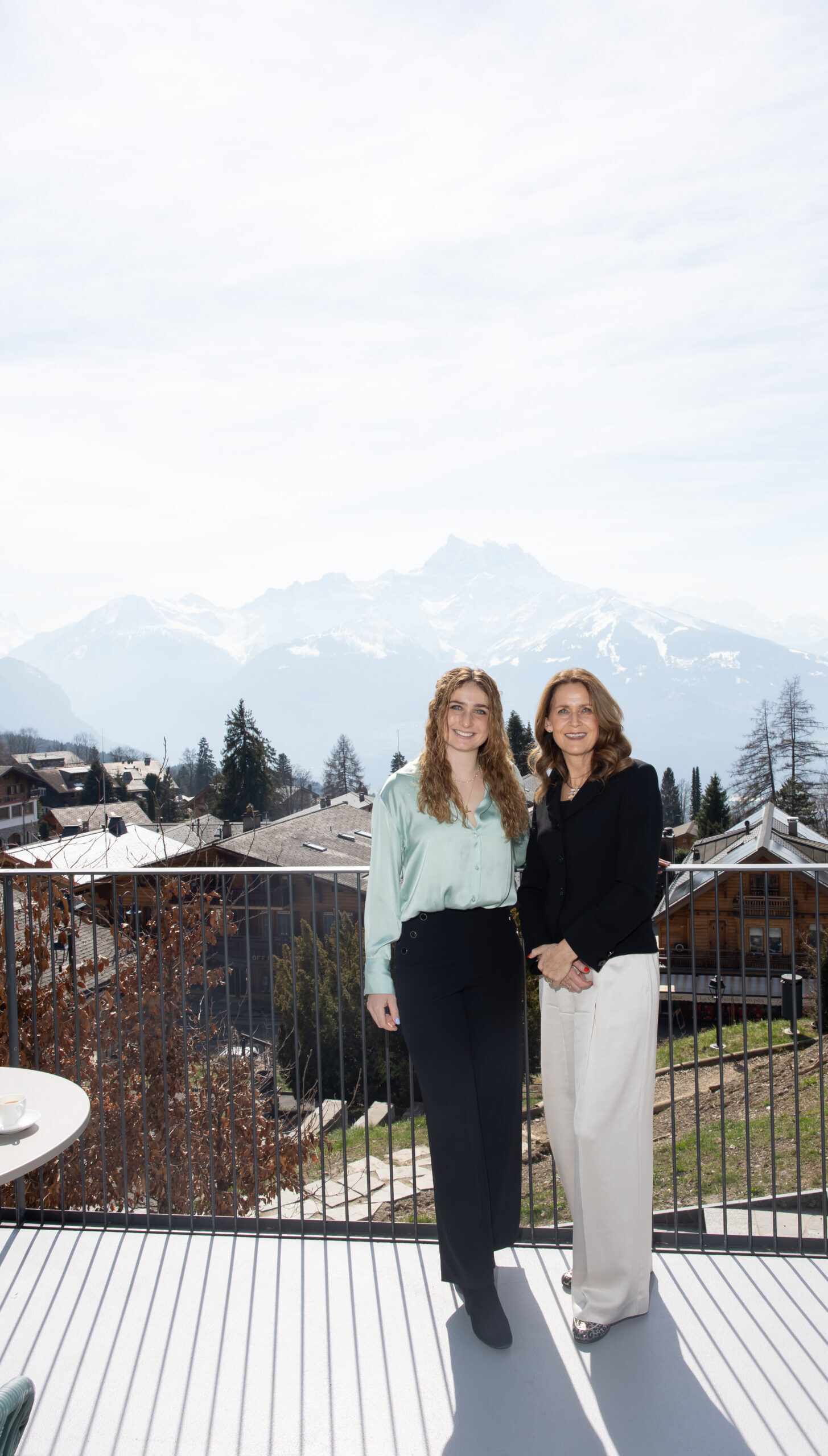 Sasha Hargreaves and Alison Hargreaves