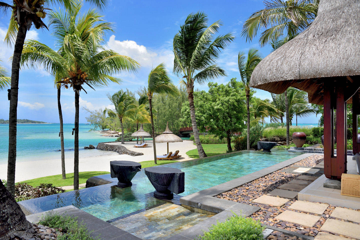 Beach side villa with luxury pool